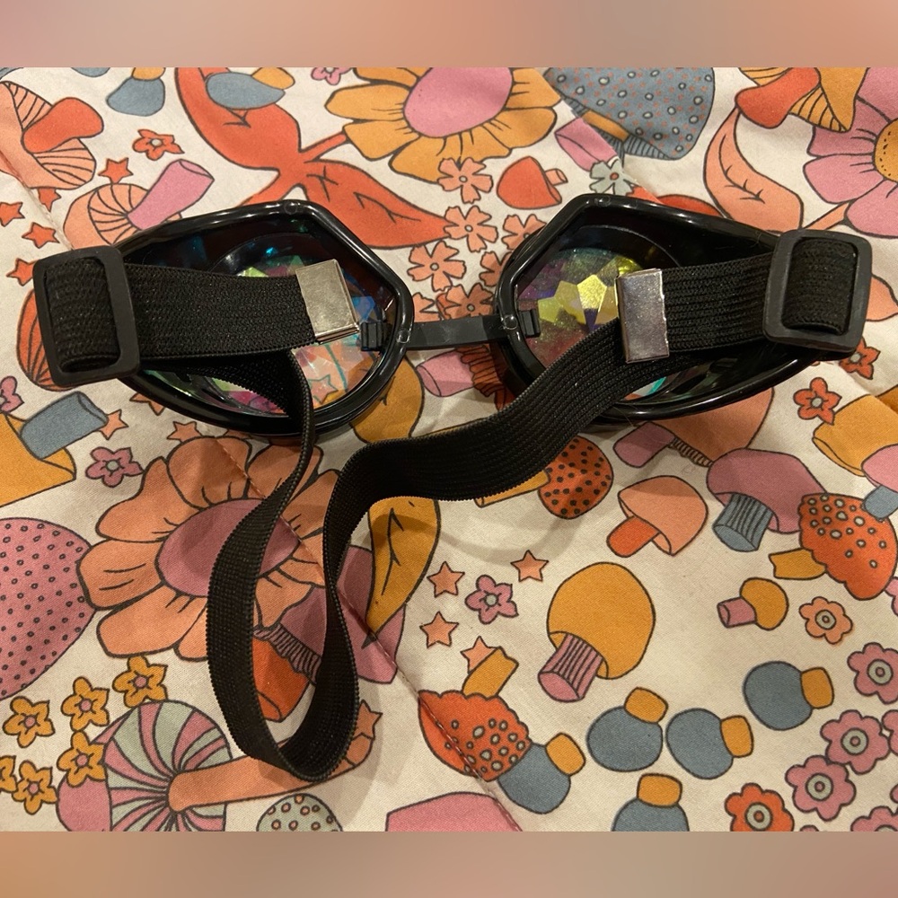 New Psychedelic Rave Kaleidoscope Goggles Rainbow Crystal Lens - Picture 5 of 6
